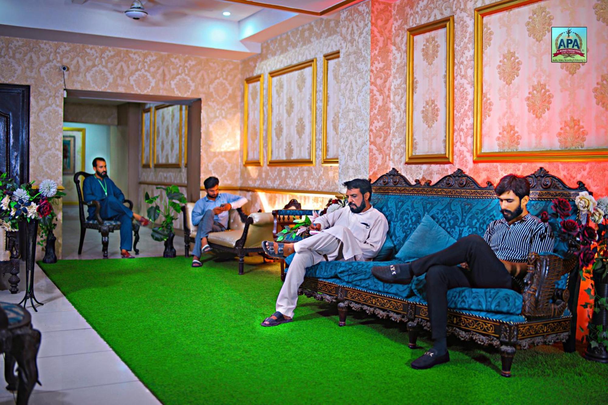 Quick Continental Hotel - Jail Road Лахор Экстерьер фото