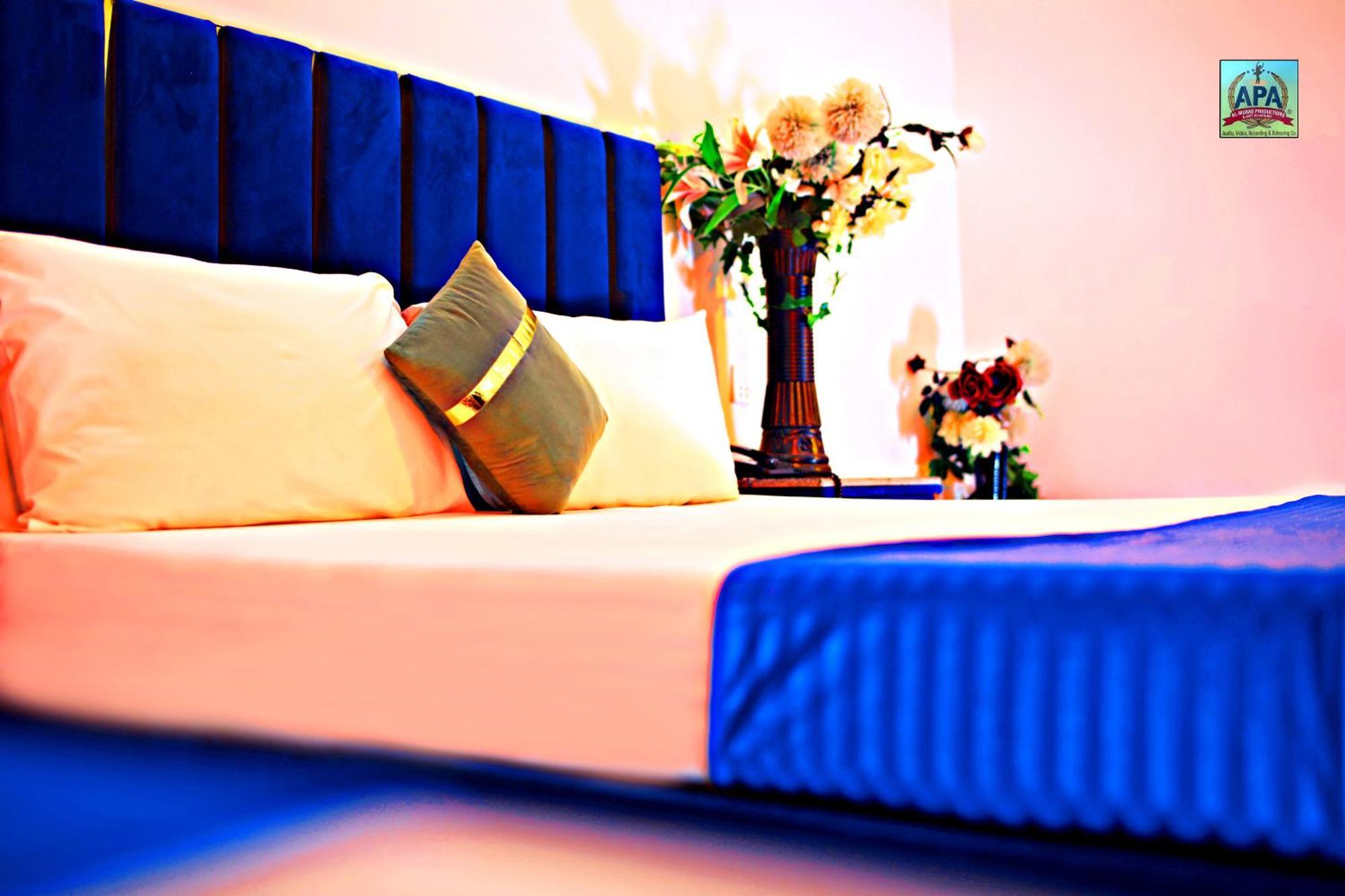 Quick Continental Hotel - Jail Road Лахор Экстерьер фото
