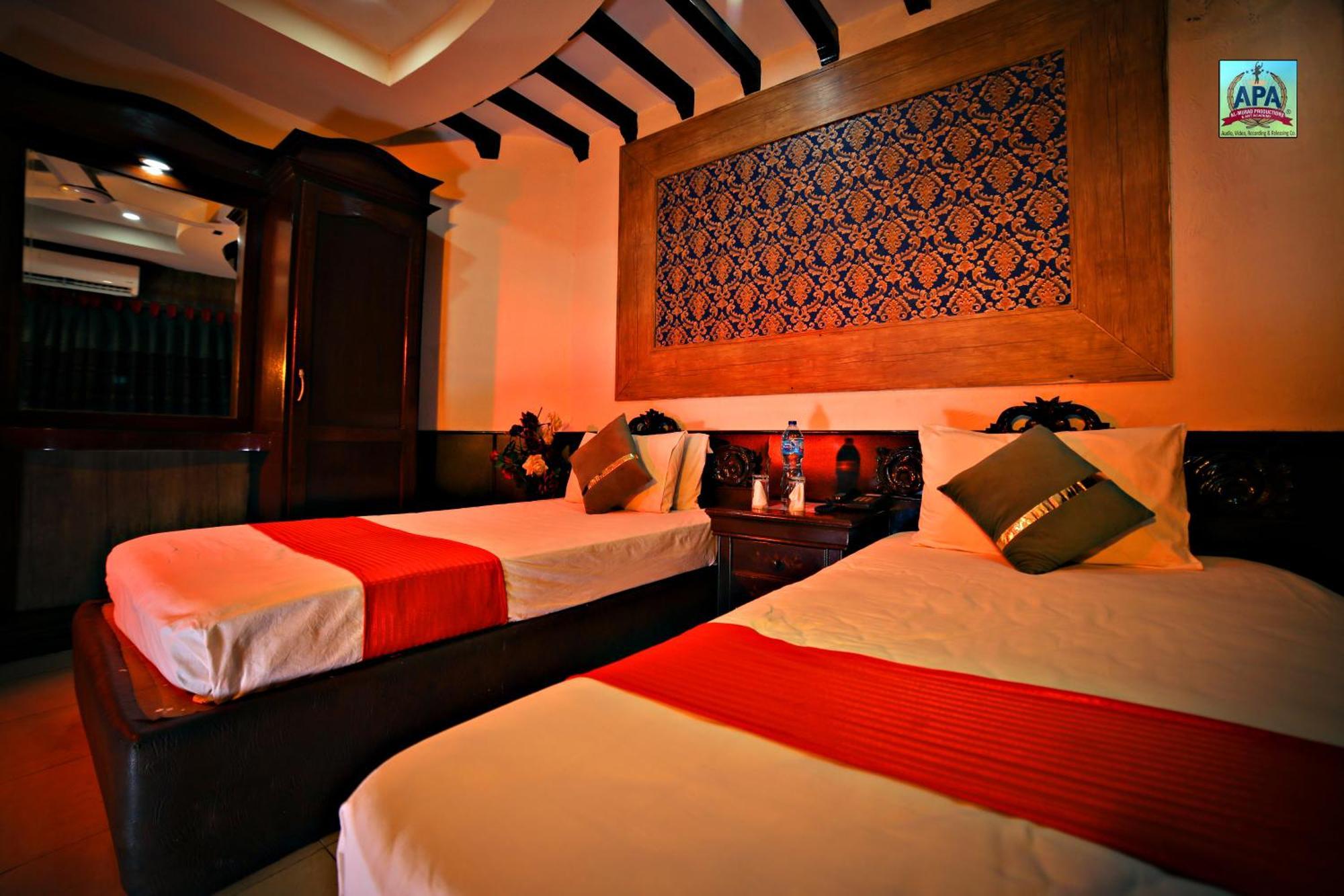 Quick Continental Hotel - Jail Road Лахор Экстерьер фото