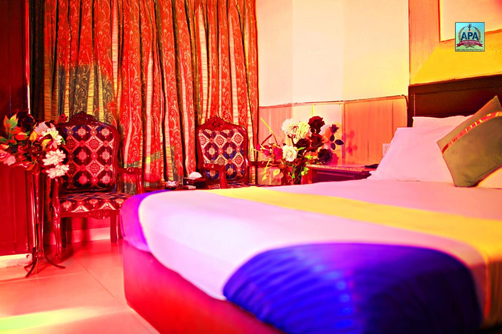 Quick Continental Hotel - Jail Road Лахор Экстерьер фото
